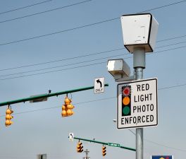 A red light camera in Springfield, Ohio. Public domain photo by Derek Jensen, courtesy of Wikimedia Commons.
