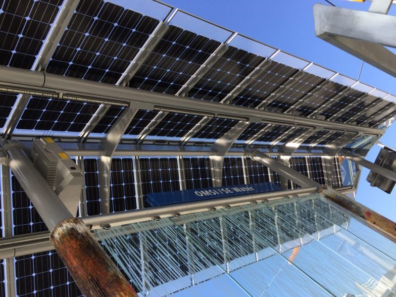 A transit shelter with a solar roof in Portland, Oregon. Photo courtesy of Trimet.